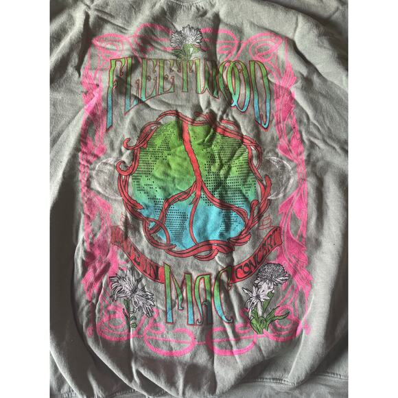 NWT Urban Outfitters Fleetwood Mac Green Sweatshirt - Picture 2 of 6